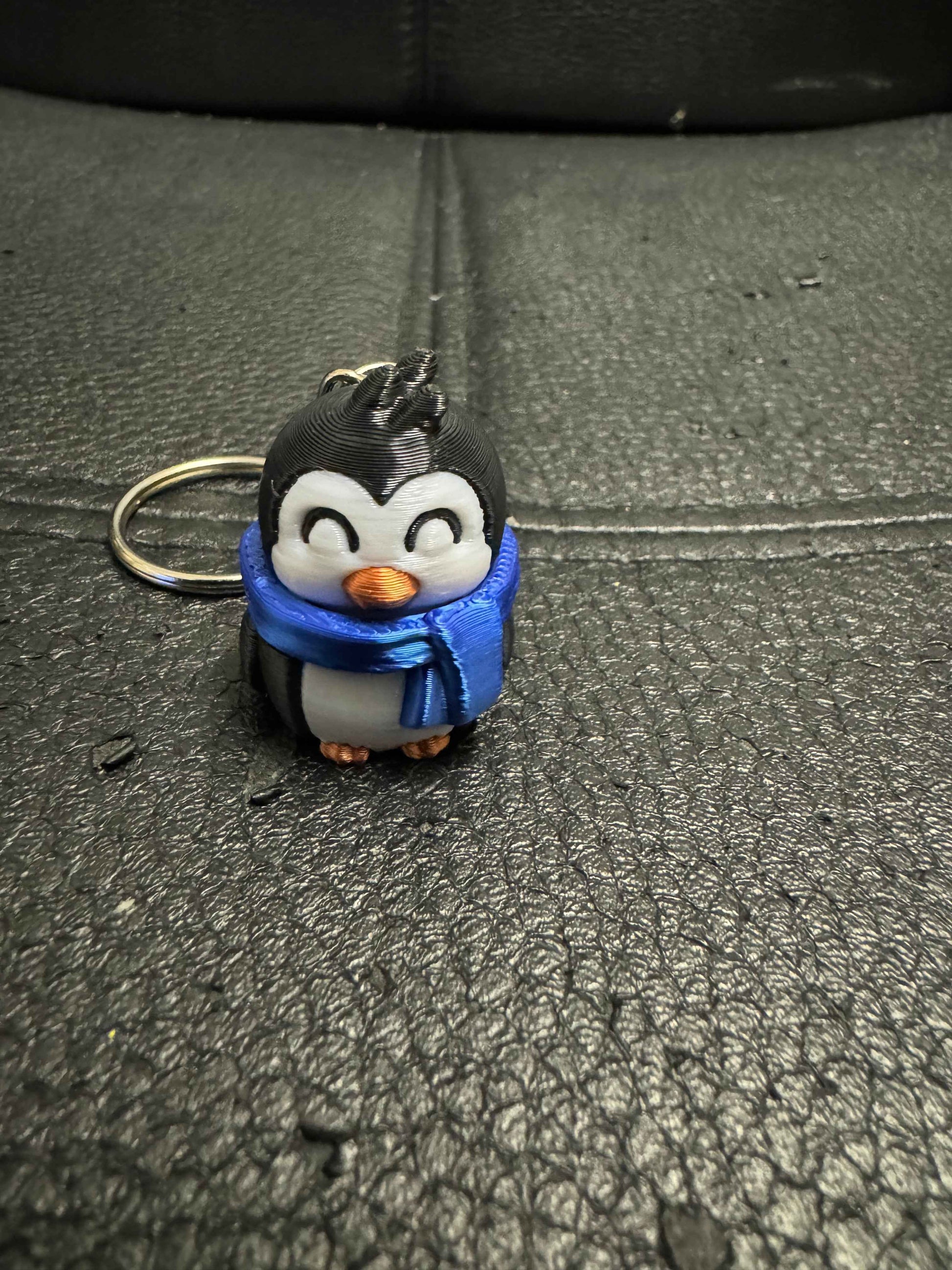 Penguin 3D Printed Spinning Fidget 3D Pla Printed Keyring, Kids & Adults ADHD 4CM High - Snazzy Dudds