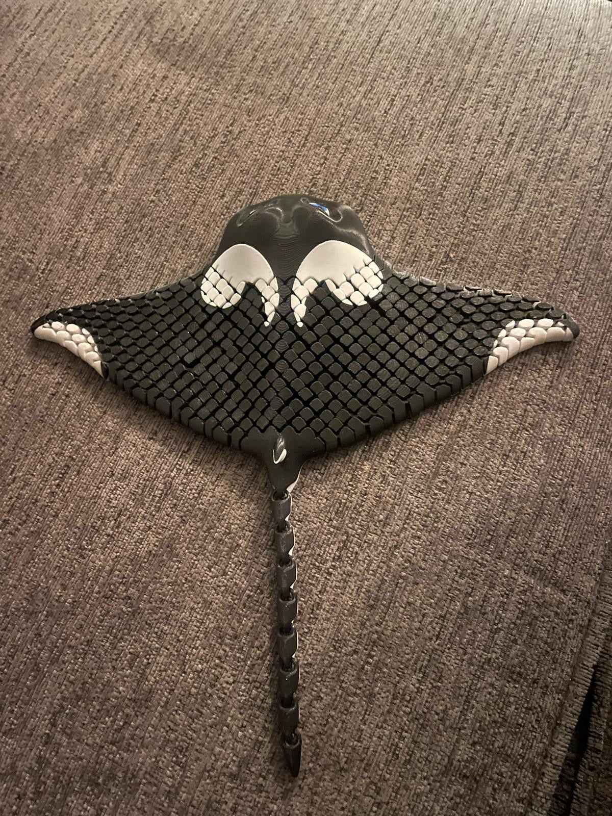 Manta Ray Flexible Fidget Colourful Fish 3D Printed Articulated Sensory Toy For ADHD Autism Stimming Adults Kids - Snazzy Dudds